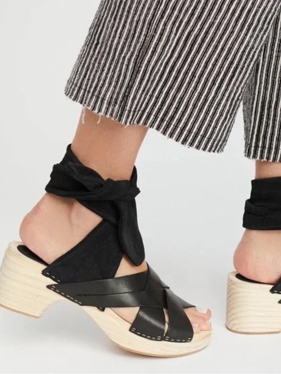 Free People Shoes - Free People Emmy Wrap Clog Sandals – Black Leather Platform Heels size 39